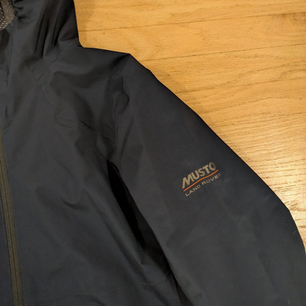 Musto Land Rover Rain Jacket - Picture 3 of 7